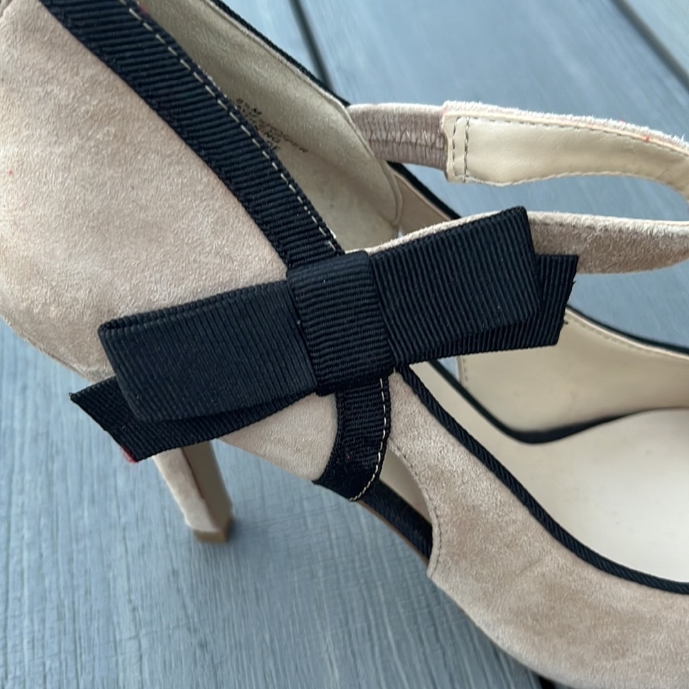 Womens Nine West Heels - 8.5M - Picture 2 of 7